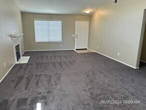 11722 Lupin Rd in Adelanto, CA - Building Photo - Building Photo