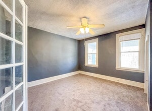506 E McClure Ave in Peoria, IL - Building Photo - Building Photo