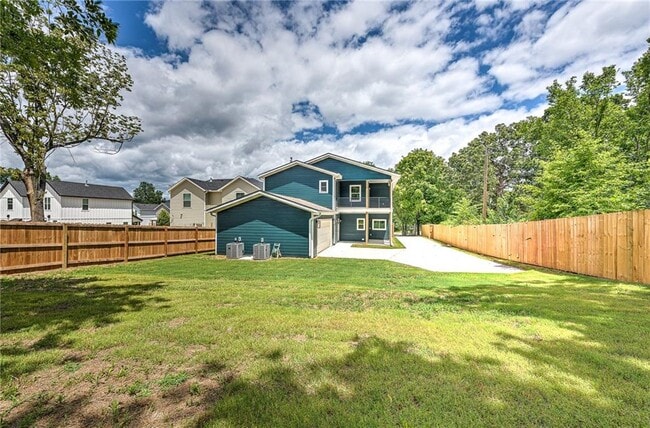 1433 S Duncan Ave in Fayetteville, AR - Foto de edificio - Building Photo