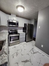 1972 Wright Pl SE in Albany, OR - Building Photo - Building Photo