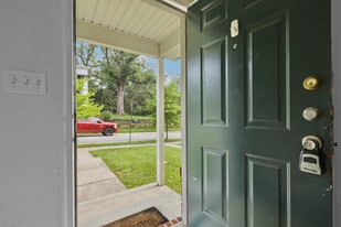 445 Kenneth Square in Baltimore, MD - Building Photo