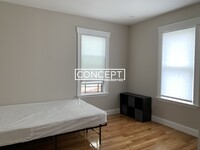 146 Hillside St, Unit 3 in Boston, MA - Foto de edificio - Building Photo