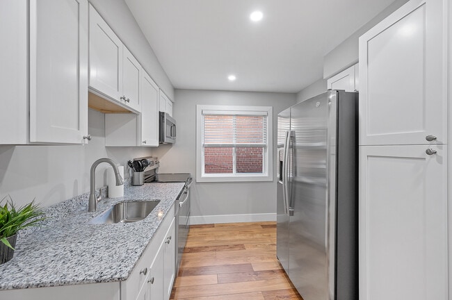 4014 Longford Dr in Cincinnati, OH - Building Photo - Building Photo