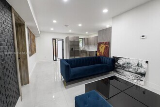 926 NW 59th St in Miami, FL - Building Photo - Building Photo