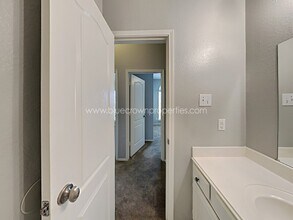 8401 Greenfield Dr in Frisco, TX - Building Photo - Building Photo