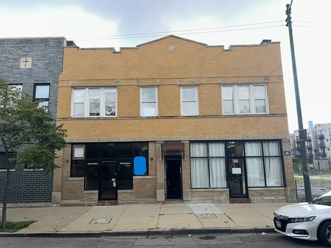 property at 527 N Ashland Ave