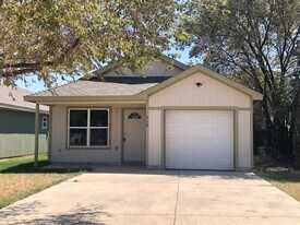 218 E 36th St in Lubbock, TX - Building Photo