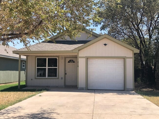 property at 218 E 36th St