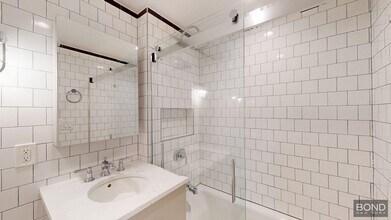 21 Avenue B in New York, NY - Building Photo - Building Photo