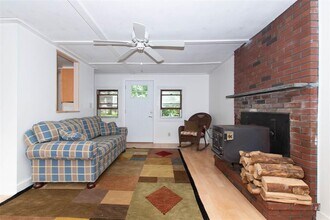 108 Linden St in Exeter, NH - Building Photo - Building Photo