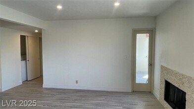 1701 E Katie Ave in Las Vegas, NV - Building Photo - Building Photo