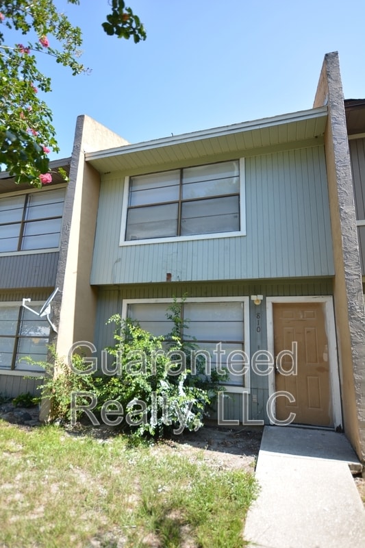 property at 810 Plum St