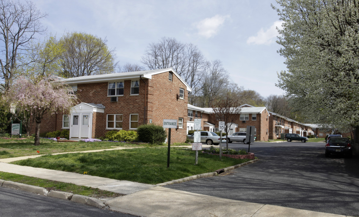 Greentree Apartments in Red Bank, NJ - Building Photo