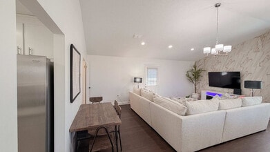 300 W 23rd Pl, Unit SI ID1491599P in Panama City, FL - Building Photo - Building Photo