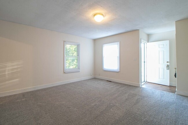 802 Robb Ave in Clarksville, TN - Building Photo - Building Photo