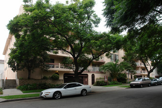 Camden Terrace in Los Angeles, CA - Building Photo - Building Photo