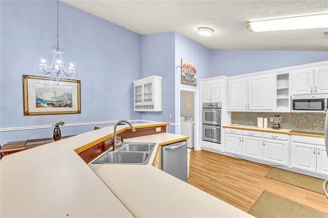 5575 Milam Rd in Fairburn, GA - Building Photo - Building Photo
