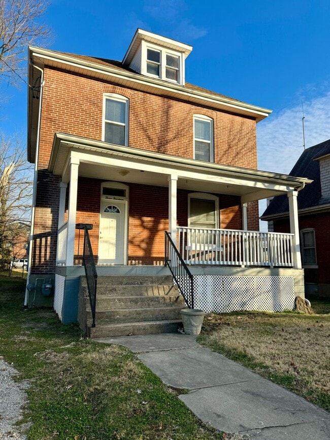 property at 314 N Middle St