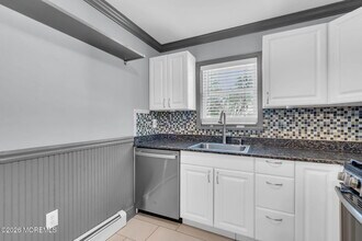 306 South St in Eatontown, NJ - Building Photo - Building Photo