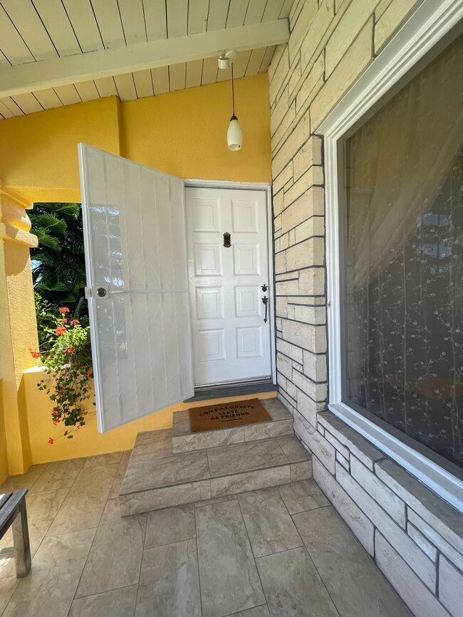 property at 11021 S Hoover St