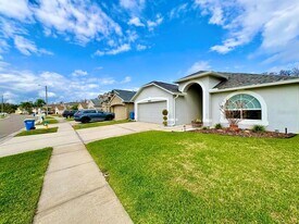 30643 Tremont Dr in Zephyrhills, FL - Building Photo