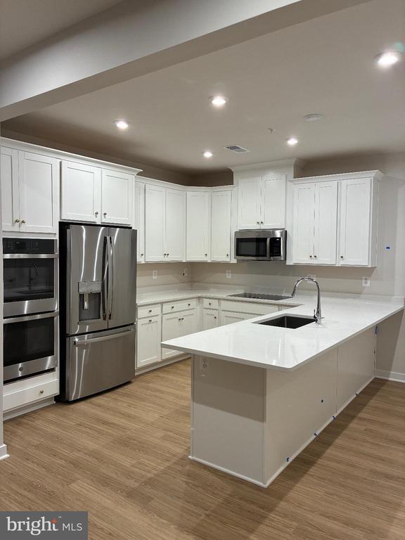 1014 Mays Ln in Manassas Park, VA - Building Photo - Building Photo