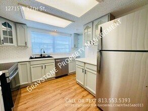 12715 N 57th St in Tampa, FL - Building Photo - Building Photo