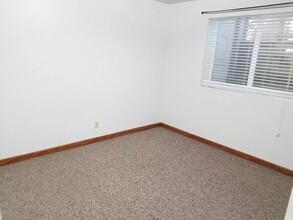 701 W 4th St-Unit -Lower in Gillette, WY - Building Photo - Building Photo