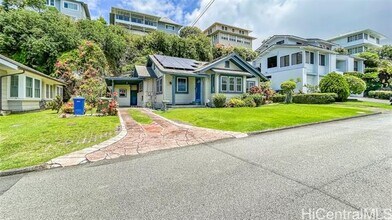 2102 McKinley St in Honolulu, HI - Building Photo - Building Photo
