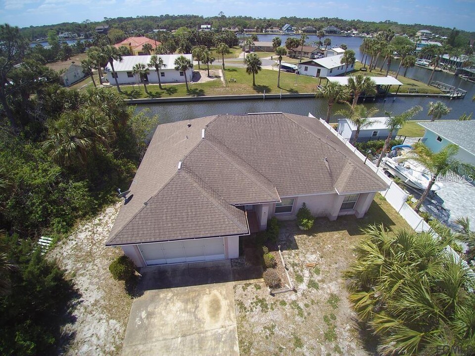 159 Lantana Ave in Flagler Beach, FL - Building Photo