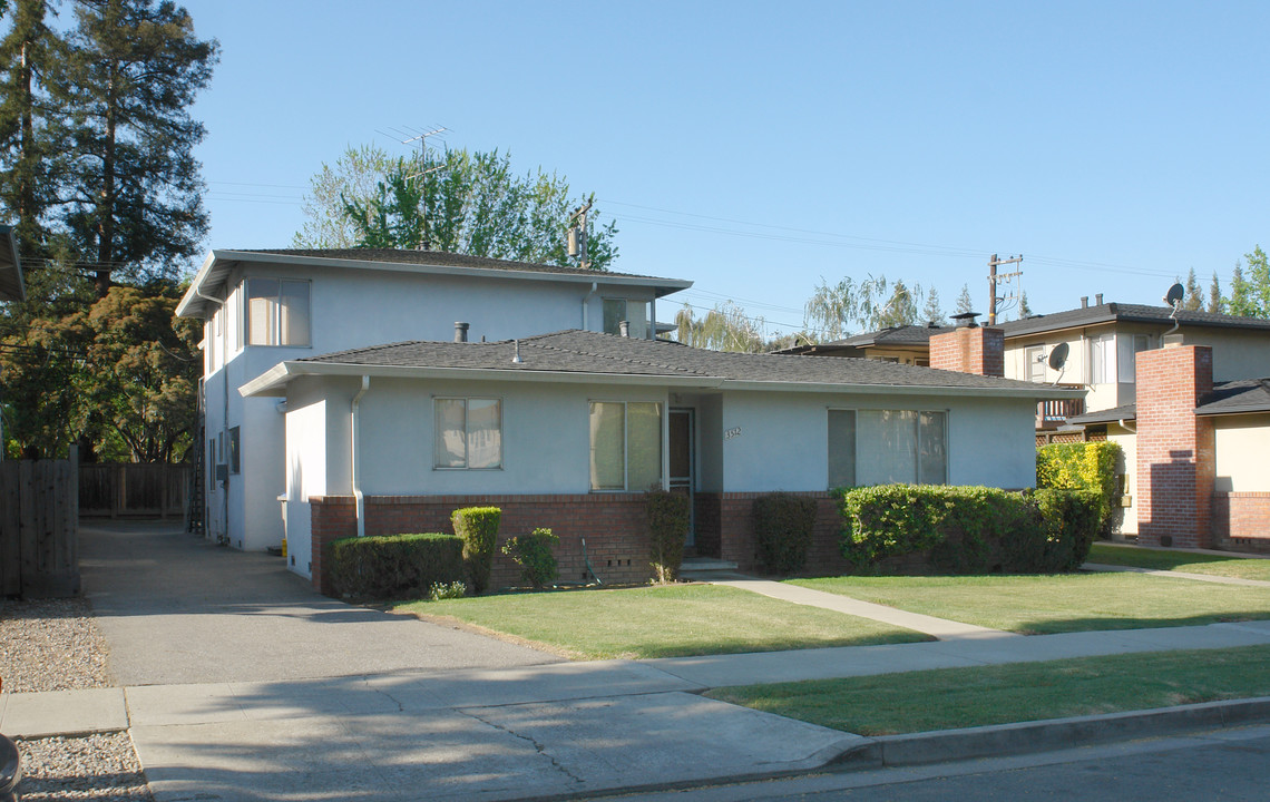 3512 Alden Way in San Jose, CA - Foto de edificio