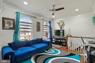 25072 Becerra Terrace in Chantilly, VA - Building Photo - Building Photo