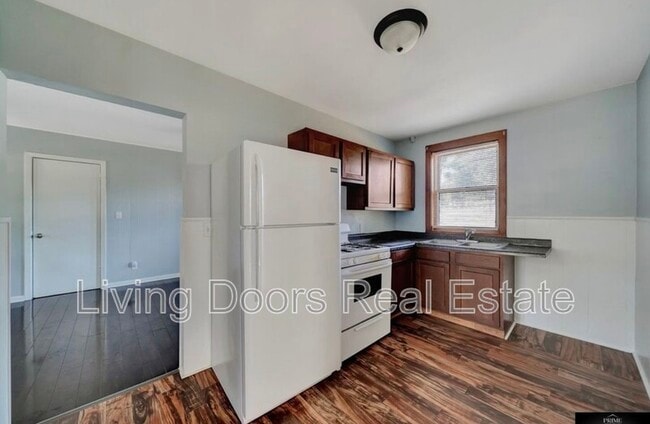 property at 350 S 38th St
