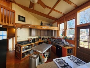 317 Nelms Ave NE in Atlanta, GA - Building Photo - Building Photo