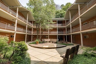 250 Little St in Athens, GA - Building Photo - Building Photo