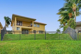 7722 SW 188th Terrace in Cutler Bay, FL - Building Photo - Building Photo