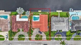 1460 NE 57th Ct in Fort Lauderdale, FL - Building Photo