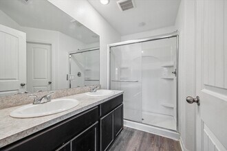 5317 CJ Walker Ln in Houston, TX - Building Photo - Building Photo