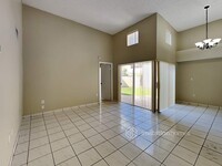 724 NW 122nd Passage in Miami, FL - Building Photo - Building Photo