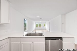 205 BRONCO Rdg in Pleasanton, TX - Building Photo - Building Photo