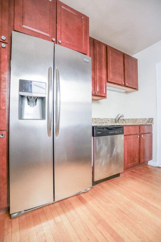 property at 4919 N Damen Ave