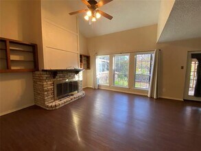 606 Old Country Rd in Duncanville, TX - Building Photo - Building Photo