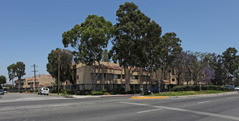 Douglas Park Apartments