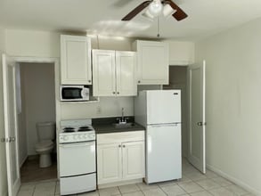 11050 Biscayne Blvd in Miami, FL - Building Photo - Building Photo