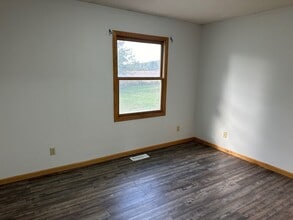 6583 Niagara Cir in Stevensville, MI - Building Photo - Building Photo