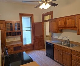 922 5th Ave in Leavenworth, KS - Building Photo - Building Photo
