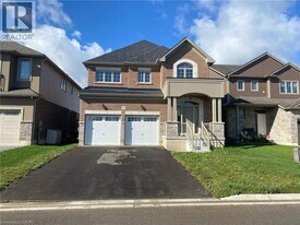 37 Homestead Way in Thorold, ON - Building Photo