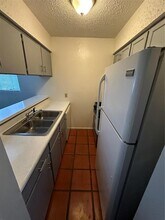 104 E 32nd St in Austin, TX - Foto de edificio - Building Photo