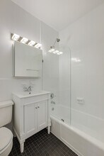 157 W 93rd St in New York, NY - Building Photo - Building Photo