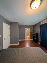 1907 W Vernon Ave in Los Angeles, CA - Building Photo - Building Photo